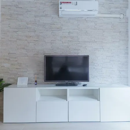 Marconi Apartment